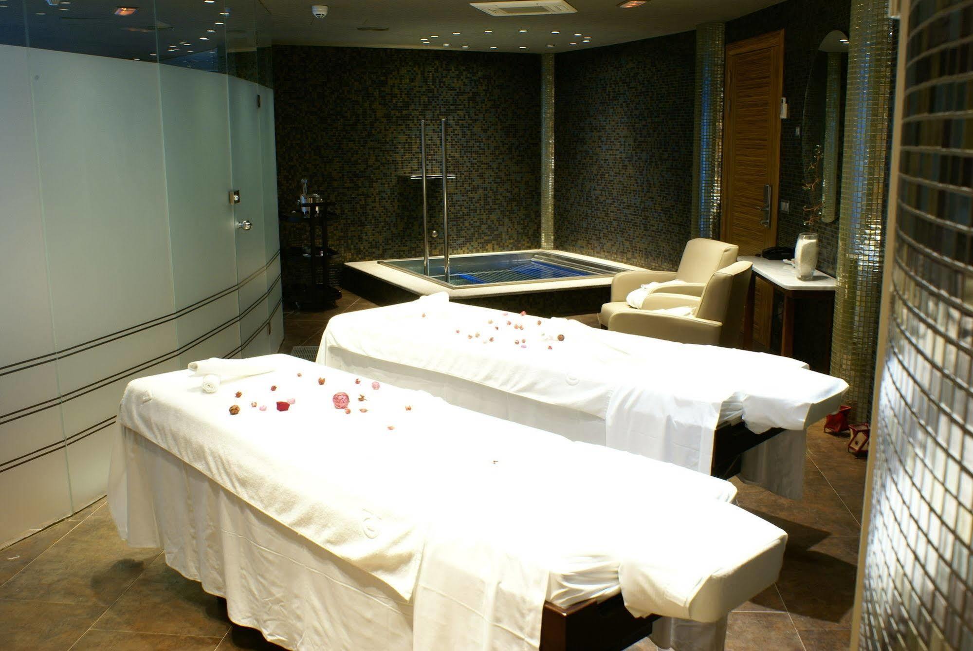 Cumbria Spa Hotel 3* Sup Cidade Real Exterior foto